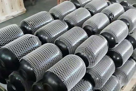 用什么方法來(lái)檢查不銹鋼囊式蓄能器膨脹壓力?