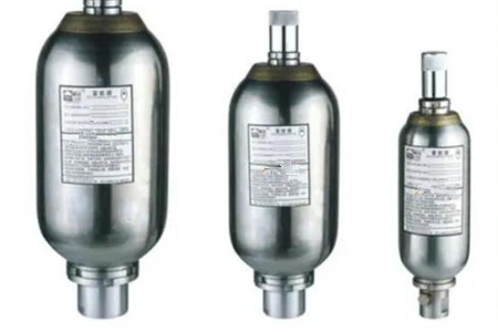 活塞式蓄能器與氣囊式蓄能器區別竟如此大！